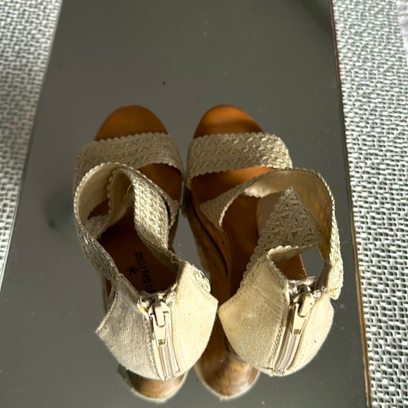 Sandal - wedge - Picture 4 of 4
